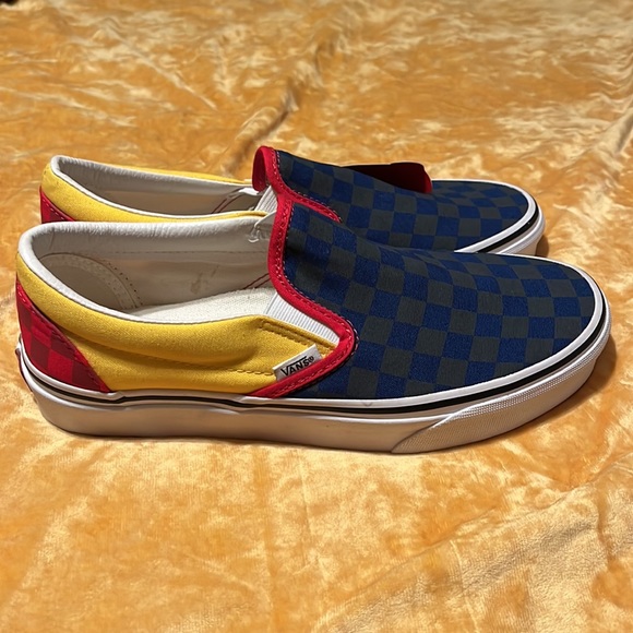 Brand New Checkered Slip on Vans - Picture 3 of 7